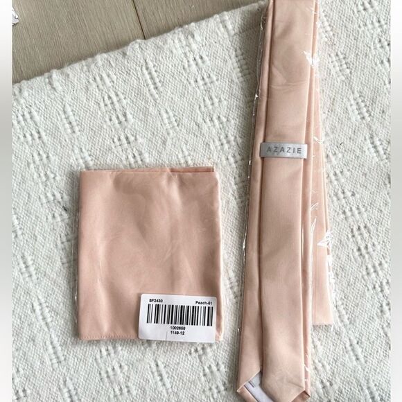 NWT Azazie Peach Tie & Pocket Square Set of 4 each - Picture 1 of 3